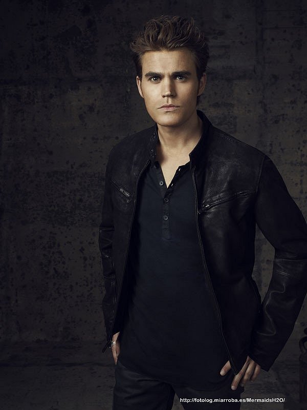 Paul Wesley como Stefan Salvatore en TVD