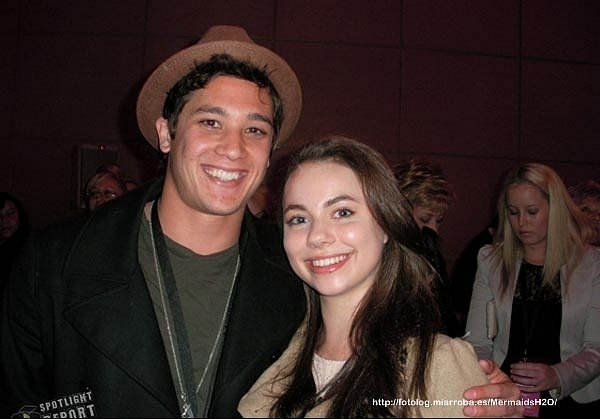 Chai Romruen y Ivy Latimer (Zac y Nixie)