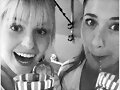Amy Ruffle y Gemma Forsyth (Sirena y Evie)