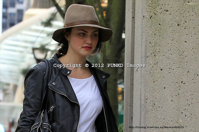 Phoebe Tonkin - Urban Fare in Vancouver, Canada