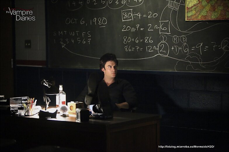 Crónicas Vampíricas 4x06 We All Go A Little Mad ..