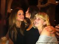 Cariba Heine con amigas