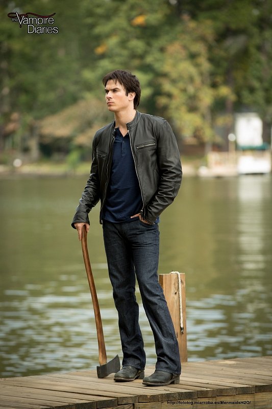 Crónicas Vampíricas 4×09 O Come, All Ye Faithful