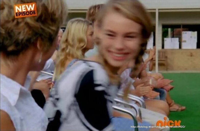 Lucy Fry hizó un cameo en el último capitulo H2O
