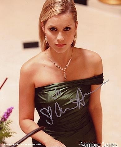 Autografo de Claire Holt