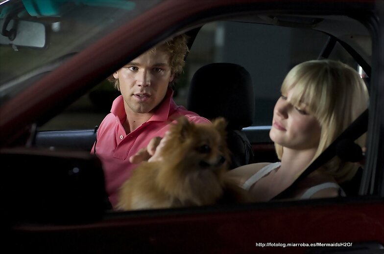 Still de 'Bait 3D' de Cariba Heine como Heather
