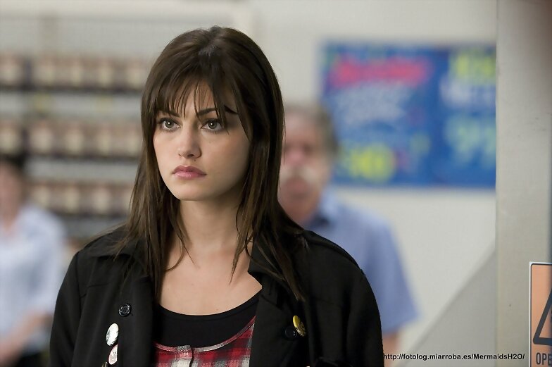 Still de 'Bait 3D' de Phoebe Tonkin como Jaimie