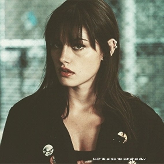 Phoebe Tonkin como Jaimie en 'Bait 3D'