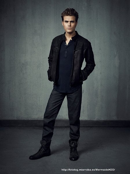 Paul Wesley como Stefan Salvatore en TVD