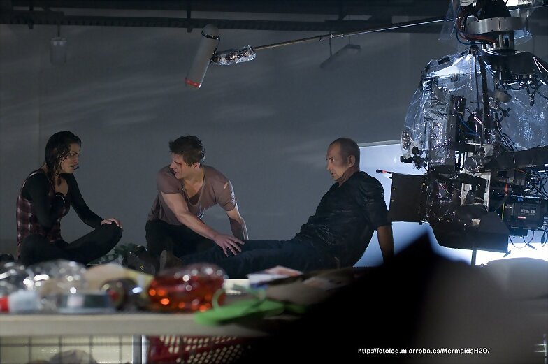 Behind the Scenes 'Bait 3D' de Phoebe Tonkin