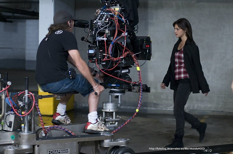 Behind the Scenes 'Bait 3D' de Phoebe Tonkin