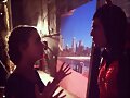 Ivy Latimer y Chai Romruen en rodaje Mako Mermaids
