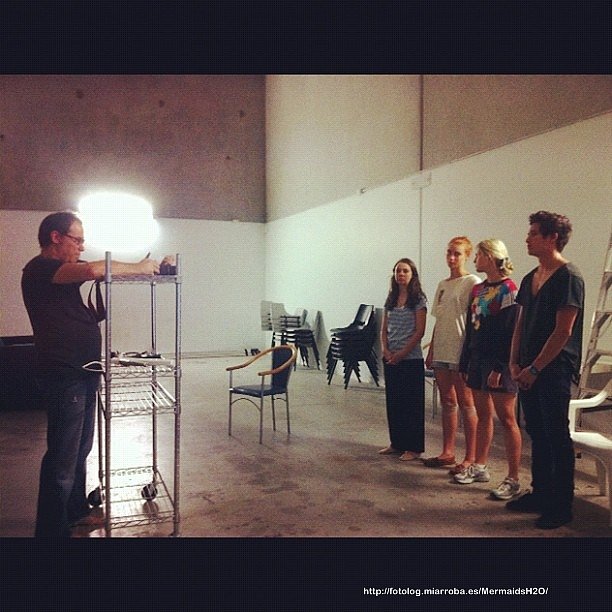 Ivy Latimer, Lucy Fry, Amy Ruffle y Chai Romruen