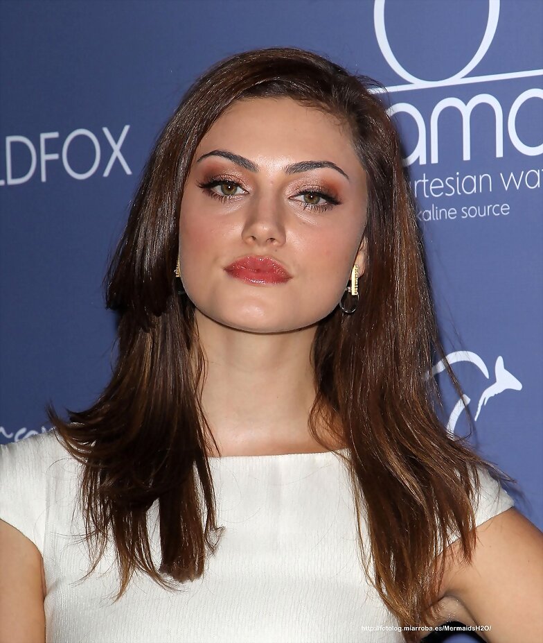 Phoebe Tonkin - Australians In Film Awards & ...