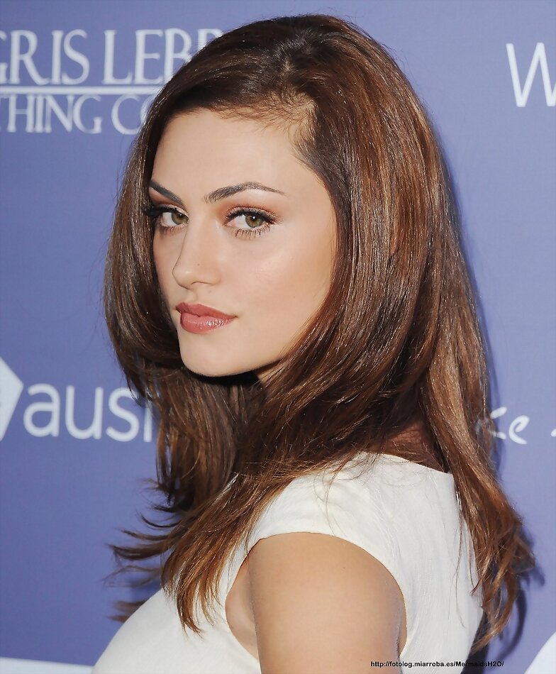 Phoebe Tonkin - Australians In Film Awards & ...