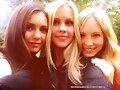 Nina Dobrev, Claire Holt y Candice Accola de TVD