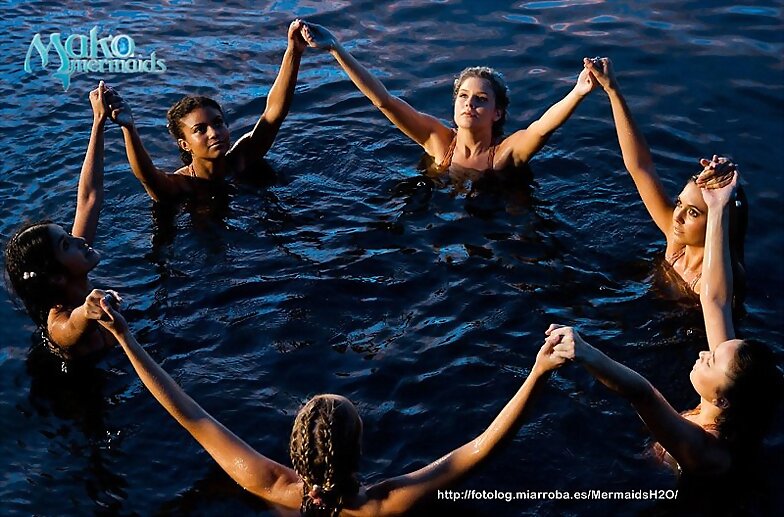 Still del "1x01 Outcasts" de Mako Mermaids
