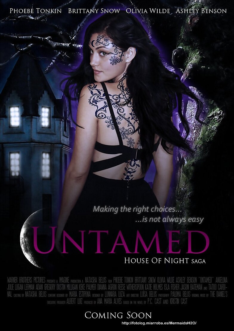 Cartel fotomontaje de Phoebe Tonkin