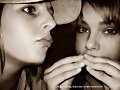Indiana Evans con su hermana Alexis Evans