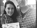 Gemma Forsyth con el productor Mako Mermaids y H2O