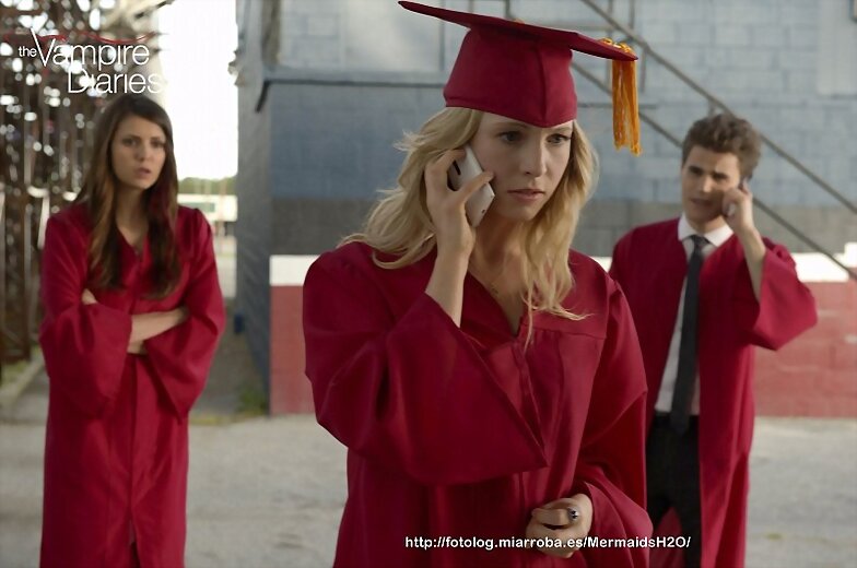 Crónicas Vampíricas 4x23 Graduation