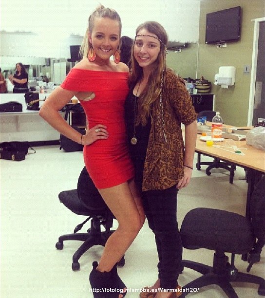 Cleo Massey con una amiga