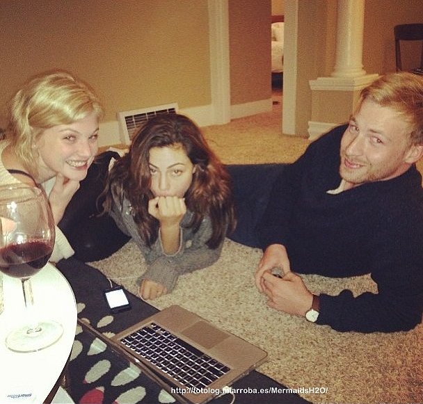 Cariba Heine, Phoebe Tonkin y Angus McLaren