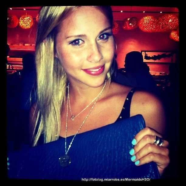 Claire Holt el día de su cumpleaños