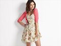 Phoebe Tonkin modelo