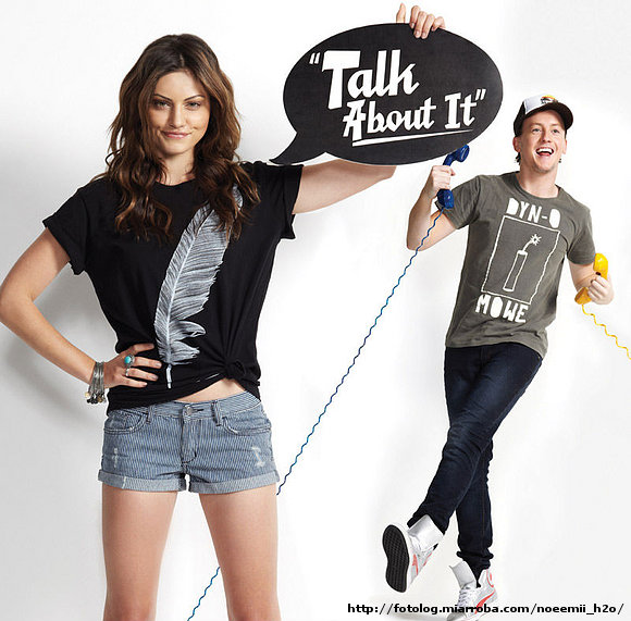 Phoebe Tonkin modelo