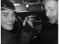 Chris Zylka y Angus McLaren