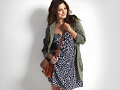 Phoebe Tonkin modelo