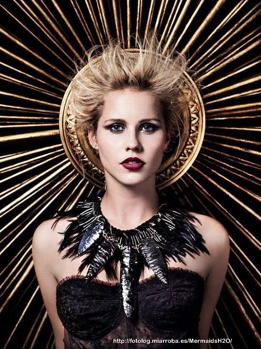 Foto promocional de Claire Holt en Vampire Diaries
