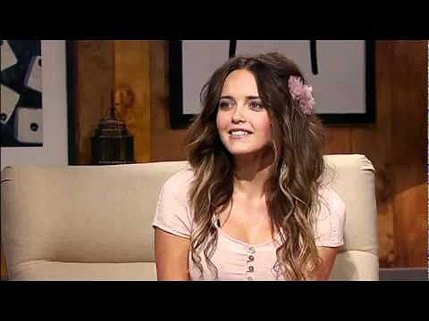 Rebecca Breeds and Luke Mitchell on Big J&#039;s