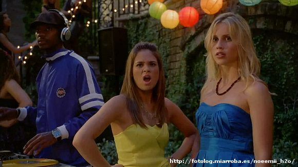 Claire Holt en "Mean girls 2"