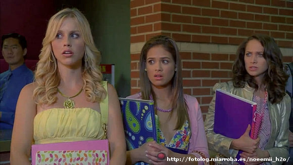 Claire Holt en "Mean girls 2"