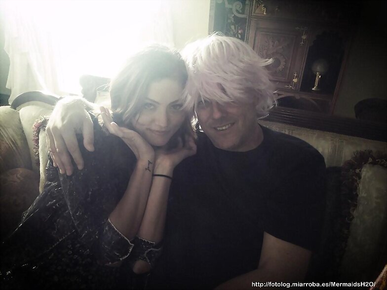 Phoebe Tonkin en el set de The Originals
