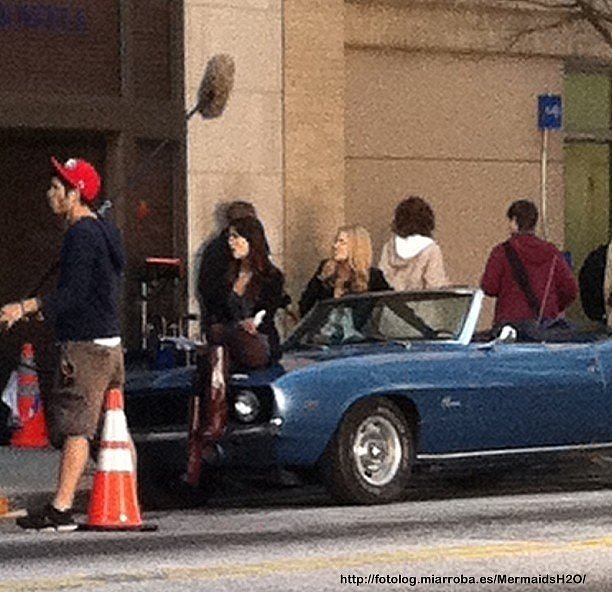 Claire Holt en el set de The Vampire Diaries T4