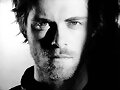 Foto promot Luke Mitchell en The Tomorrow People