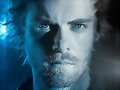 Foto promot Luke Mitchell en The Tomorrow People