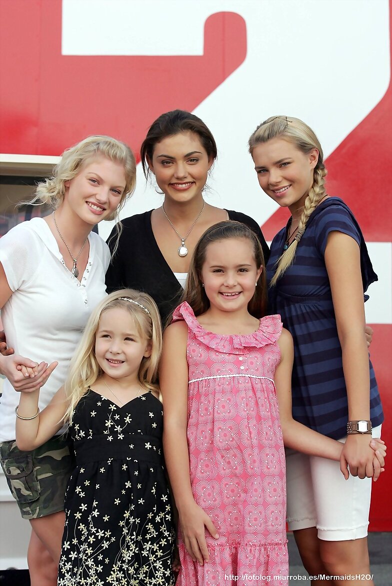 H2O Just Add Water 3: Cariba, Phoebe y Indiana