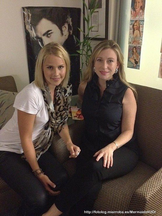 Claire Holt en una entrevista