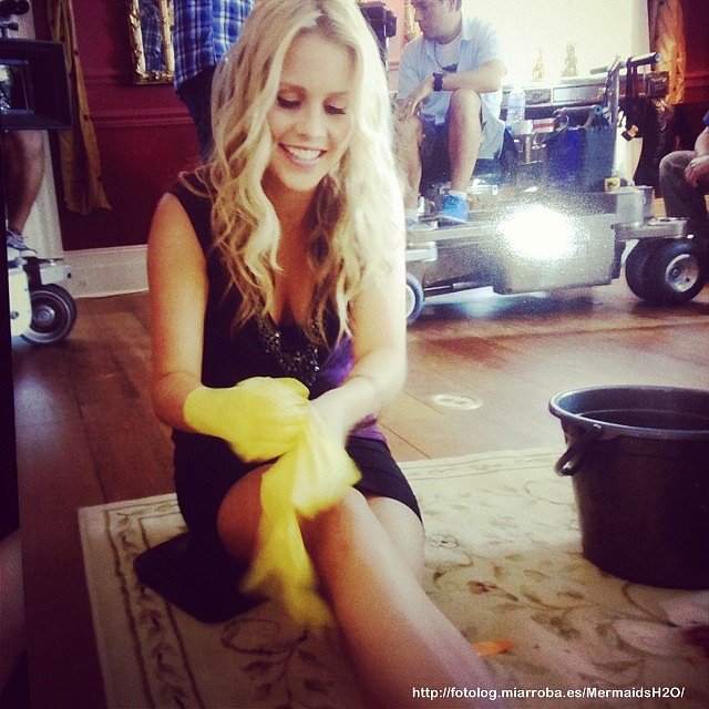 Behind the scenes Claire Holt en The Originals