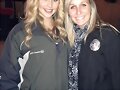 Claire Holt con fans en el set de The Originals