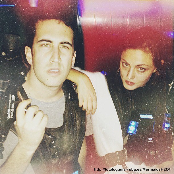 Phoebe Tonkin con su amigo Izak Rappaport
