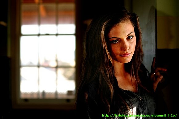 Phoebe Tonkin - sesión fotos peli Mañana cuando...