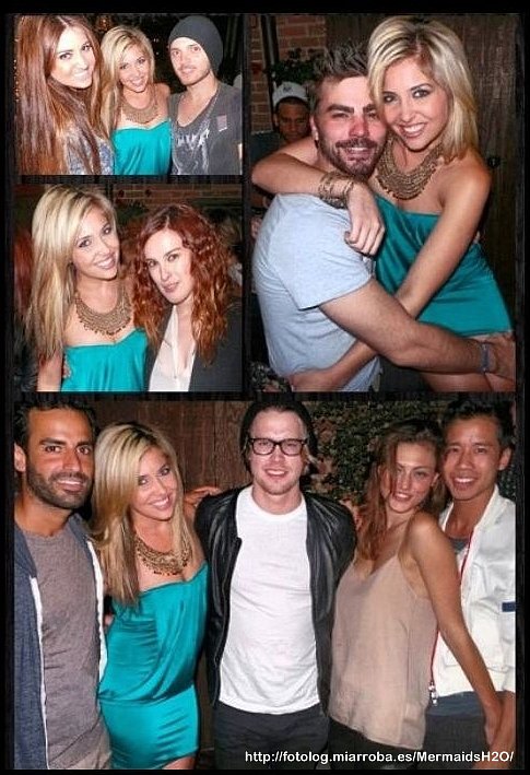 Phoebe Tonkin con amigos