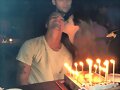 Phoebe Tonkin en el cumplea&ntilde;os de Chris Zylka