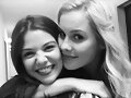 Claire Holt y Danielle Campbell en The Originals