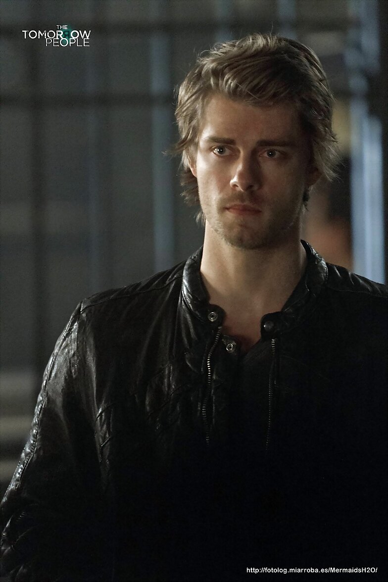 The Tomorrow People1x20 A Sort of Homecoming-SINOP